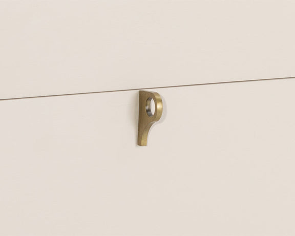 Celine Dresser