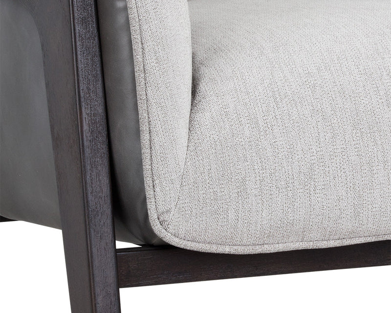Maximus Lounge Chair