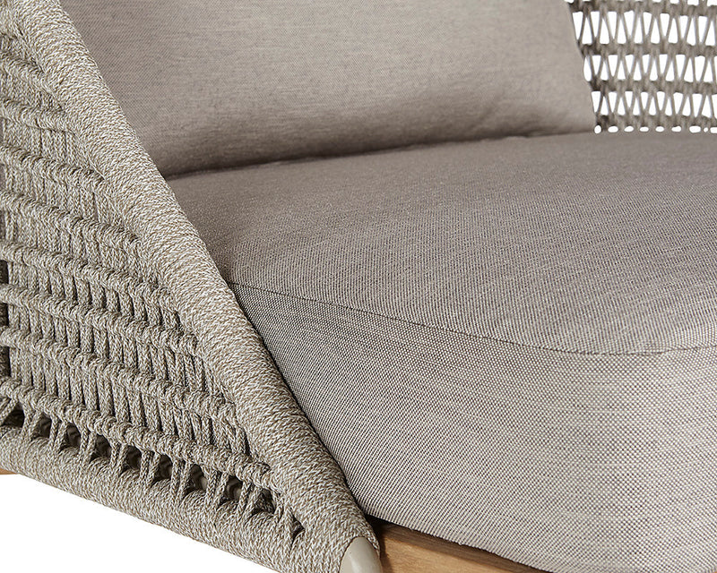 Andria Lounge Chair