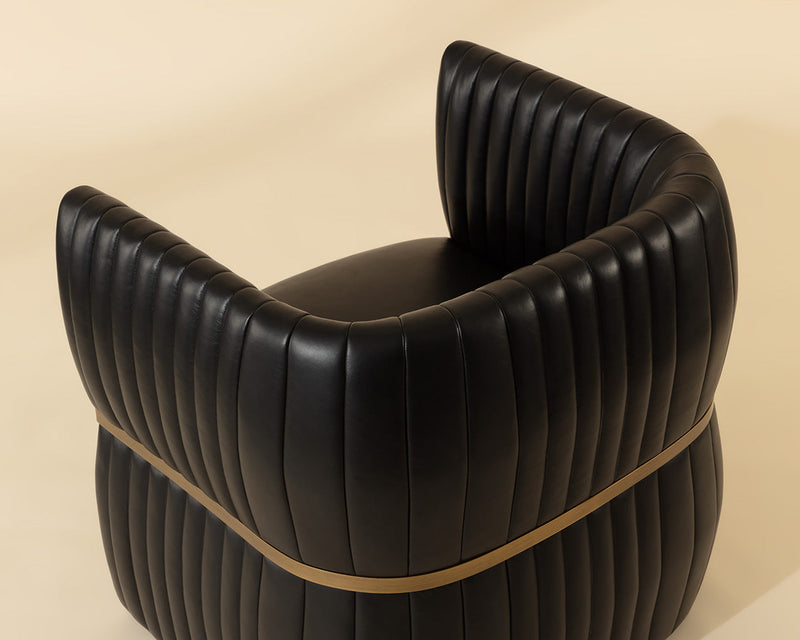 Tryor Lounge Chair