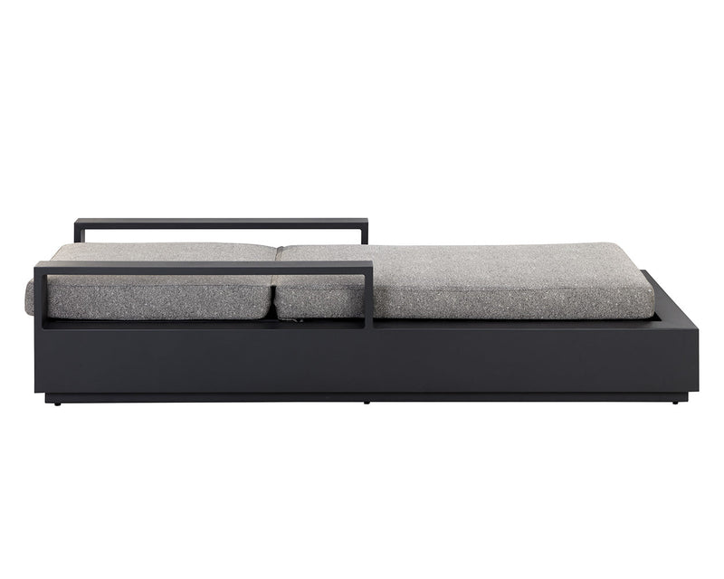 Tavira Lounger
