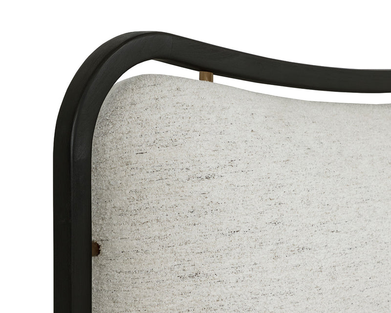 Junia Bed