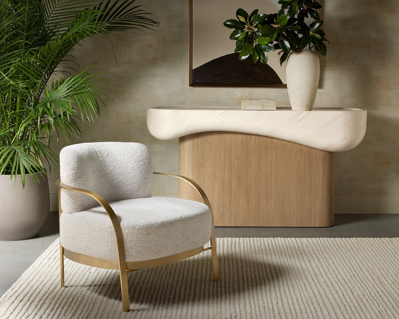 Daphne Lounge Chair