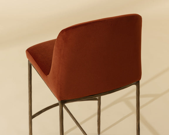 Nestor Counter & Bar Stool