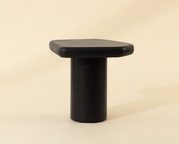 Detti End Table