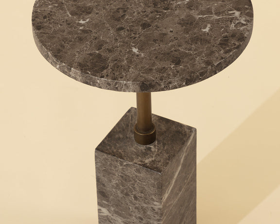 Mizani End Table