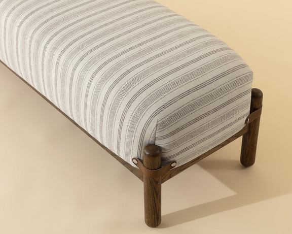 Holst Bench