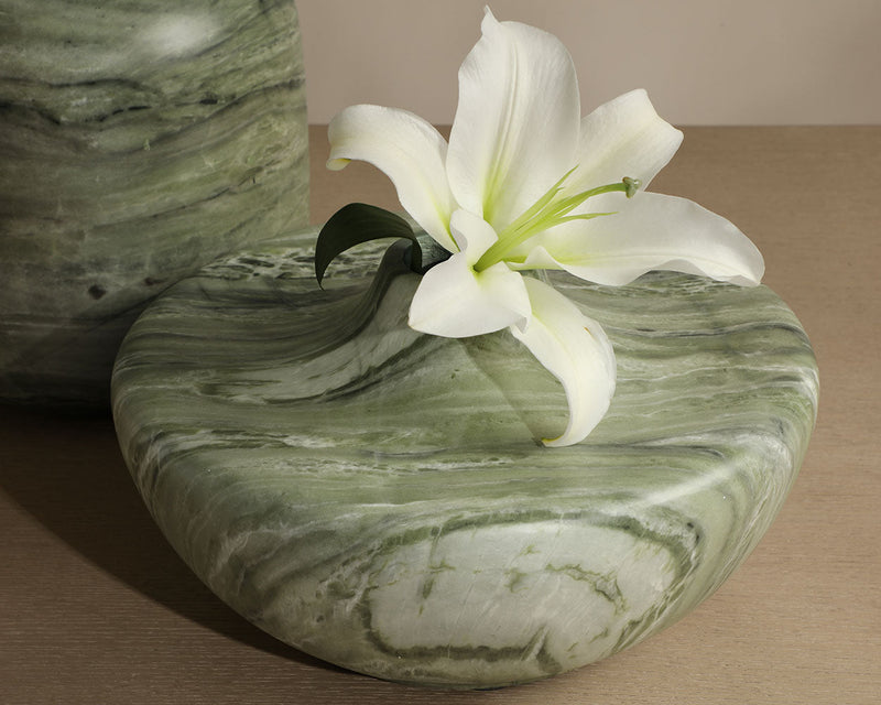 Estruscan Vase - Marble Look
