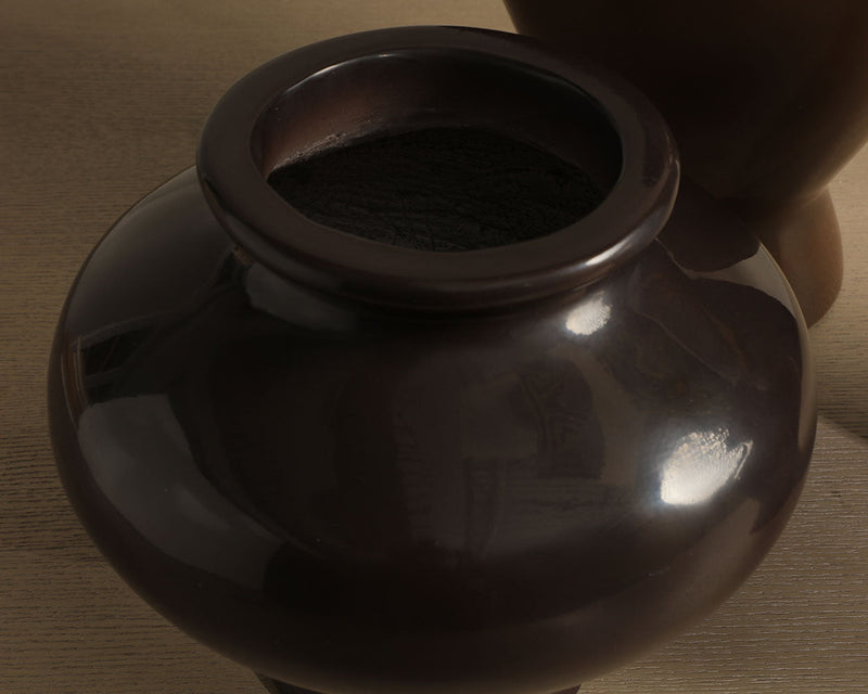 Zora Vase