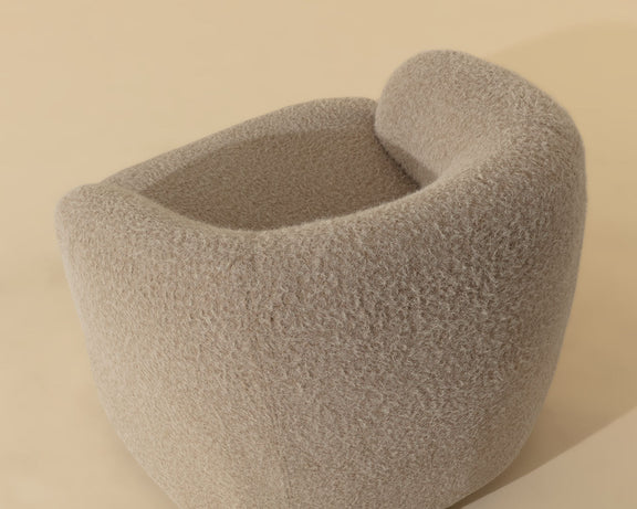 Fuwari Swivel Lounge Chair