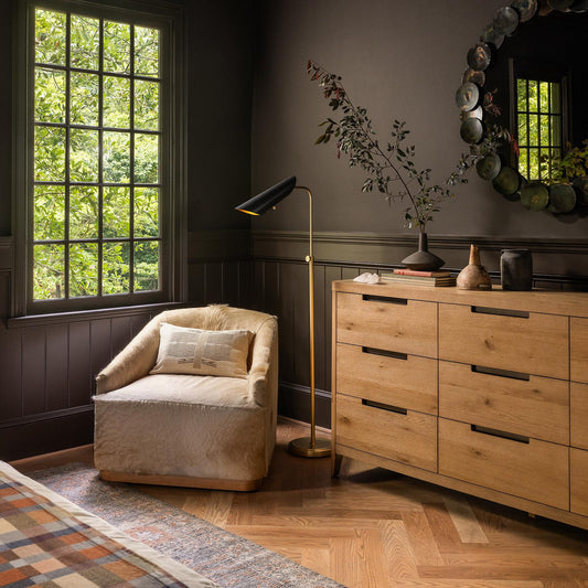 Vest Floor Lamp