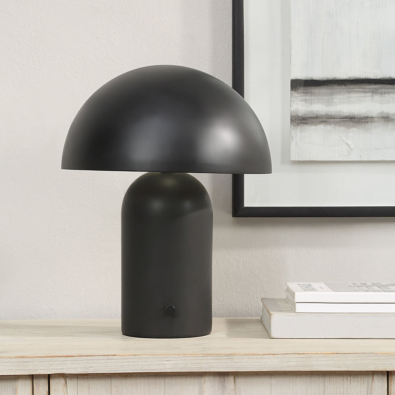 Sombra Table Lamp