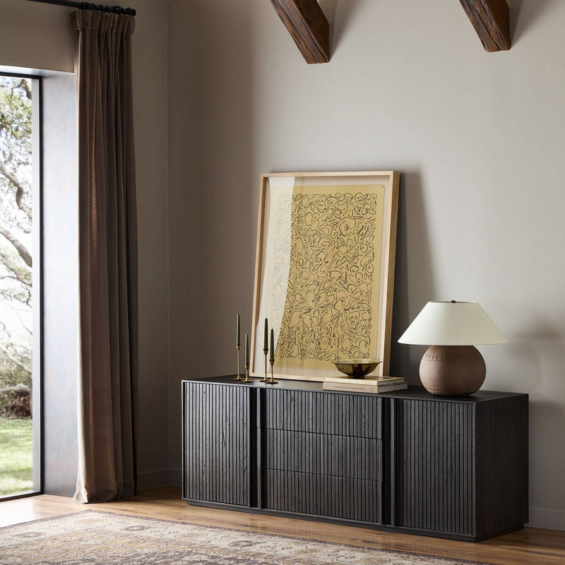 Leo Media Console - Smoked Black