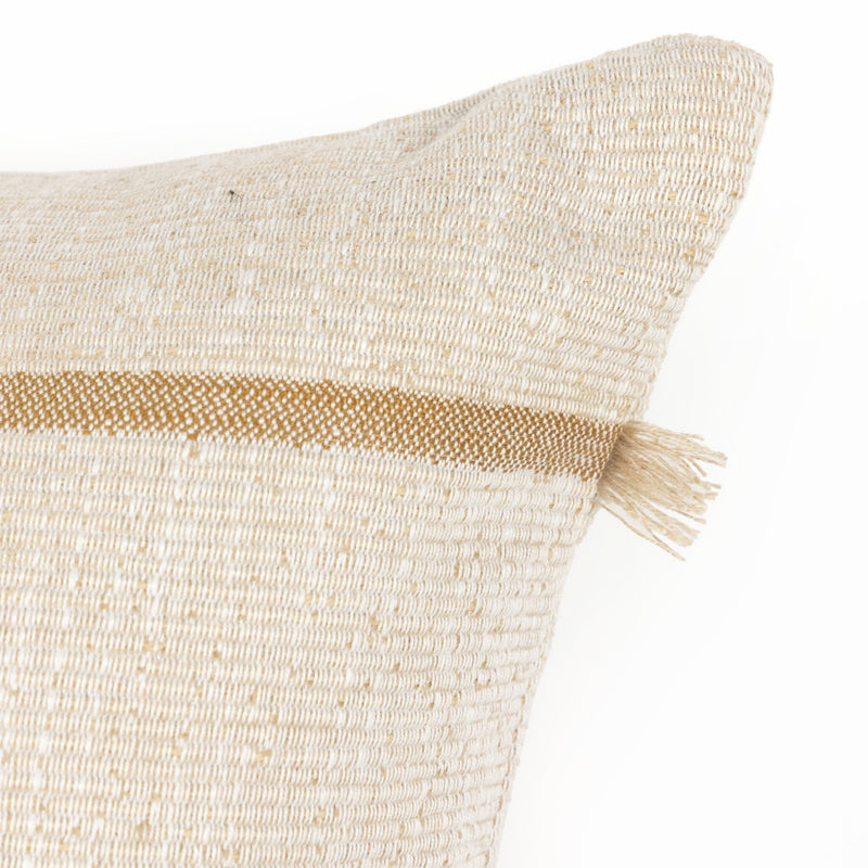 Hendry Pillow