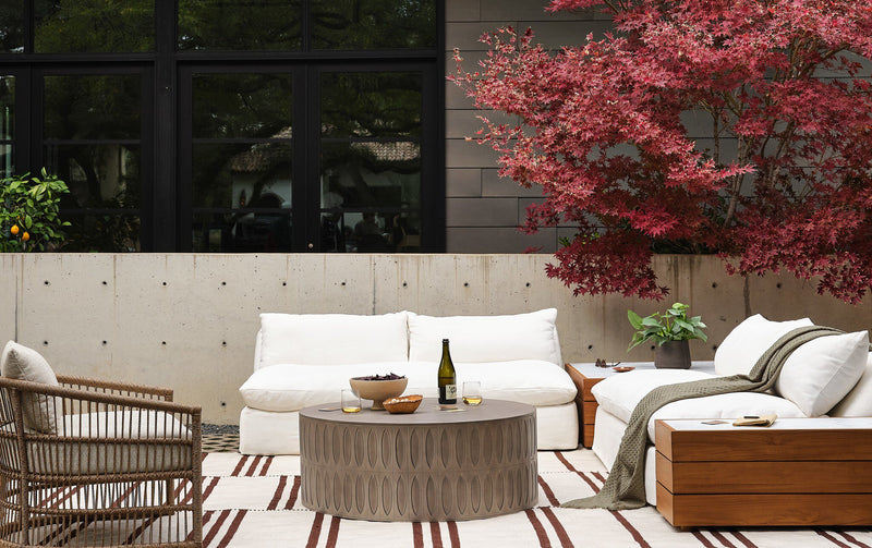 Grant Outdoor 2Pc Sectional W/ Coffee & End Tables