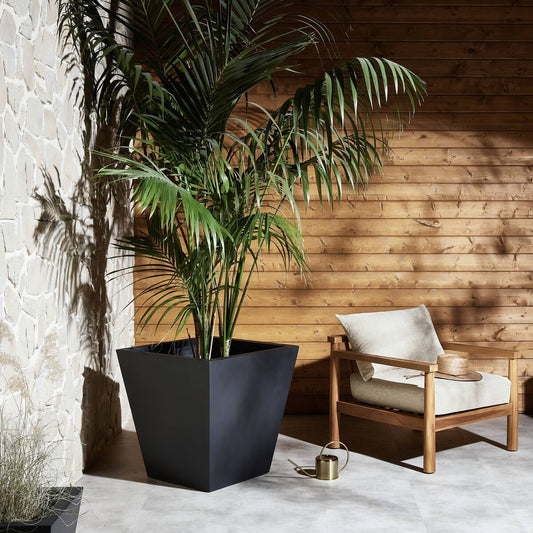 Koto Planter - Black Concrete