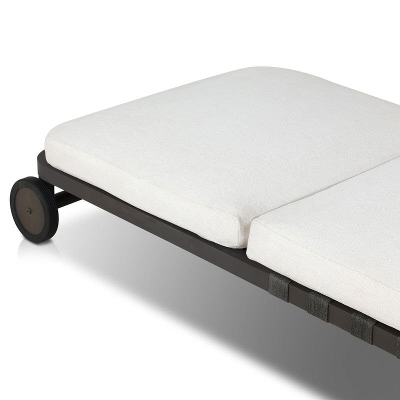 Reine Outdoor Chaise - Alessi Linen