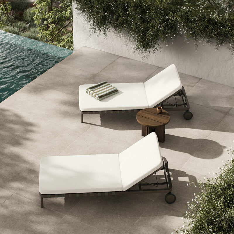 Reine Outdoor Chaise - Alessi Linen
