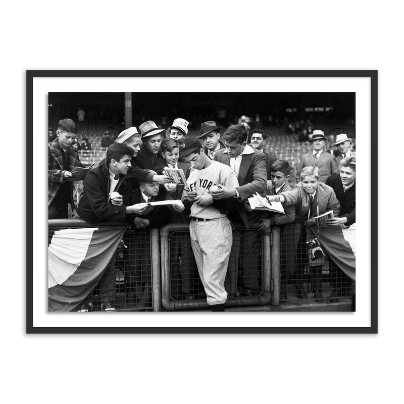 Joe Dimaggio Signing Autotgraphs by Getty Images - Black Maple