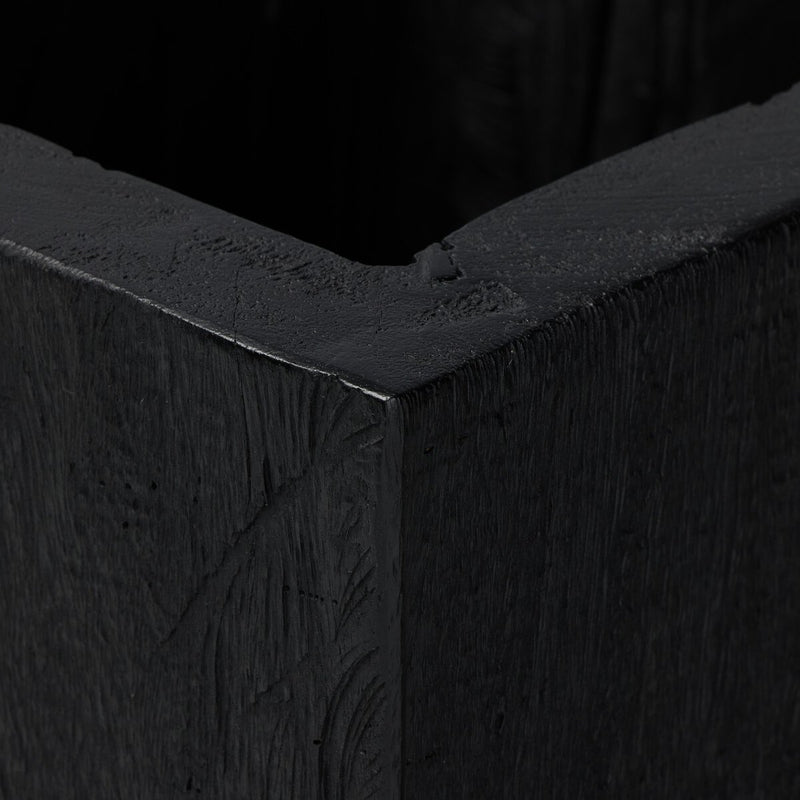 Tora Planter - Carbonized Black