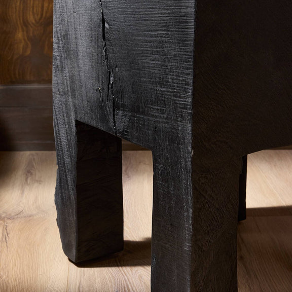Tora Planter - Carbonized Black
