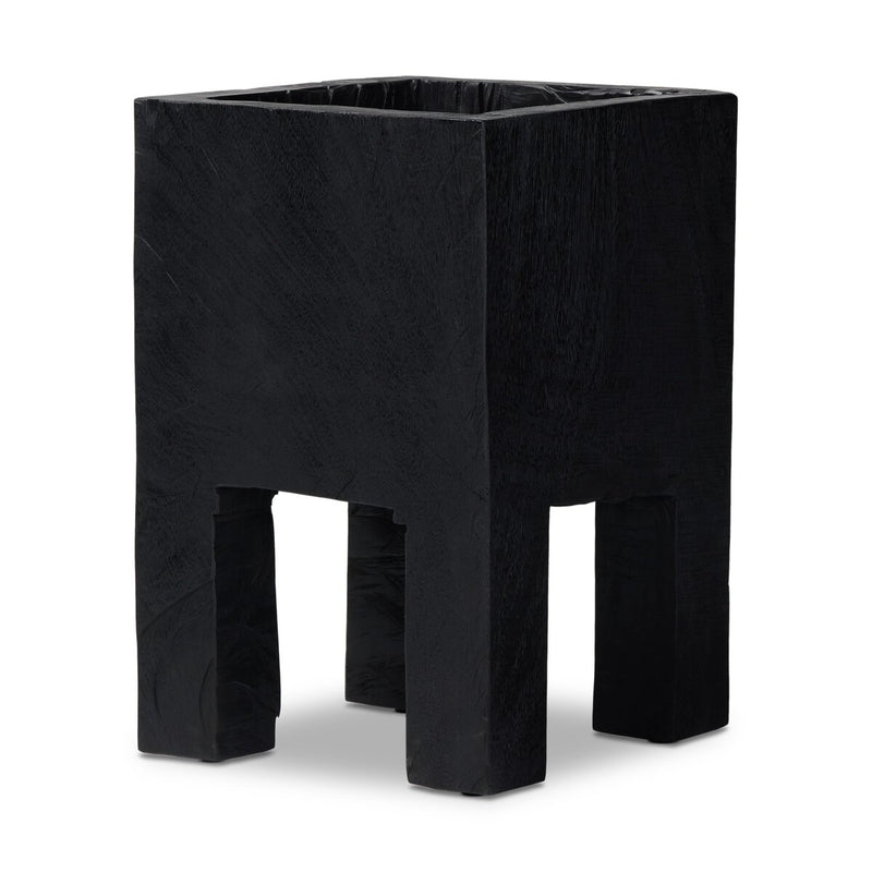 Tora Planter - Carbonized Black