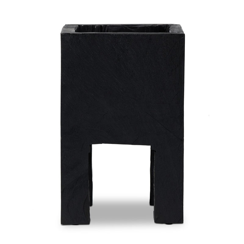 Tora Planter - Carbonized Black