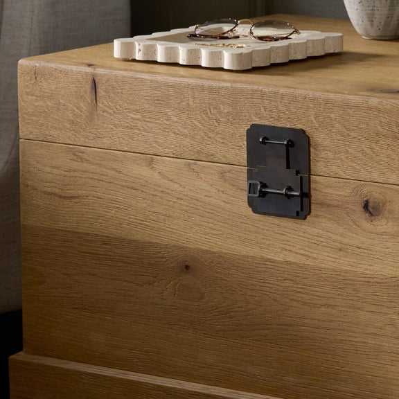 Alister Trunk - Light Toasted Oak