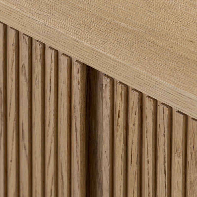 Delphi Media Console - Desert Oak