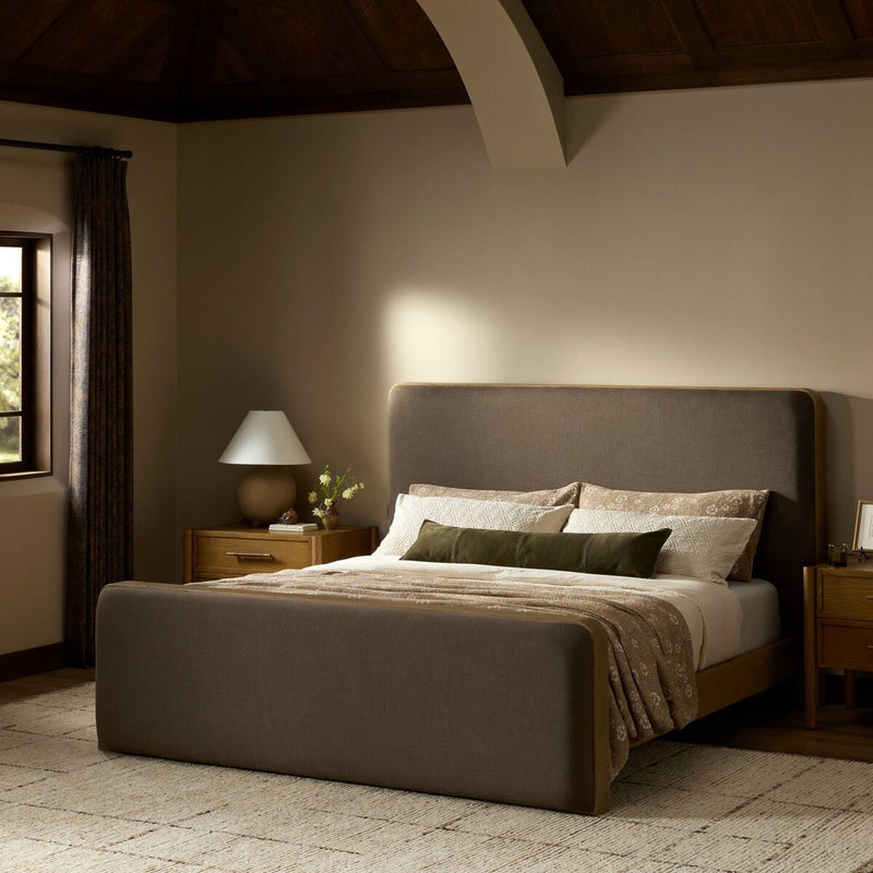 Pierce Bed - Savoy Coffee
