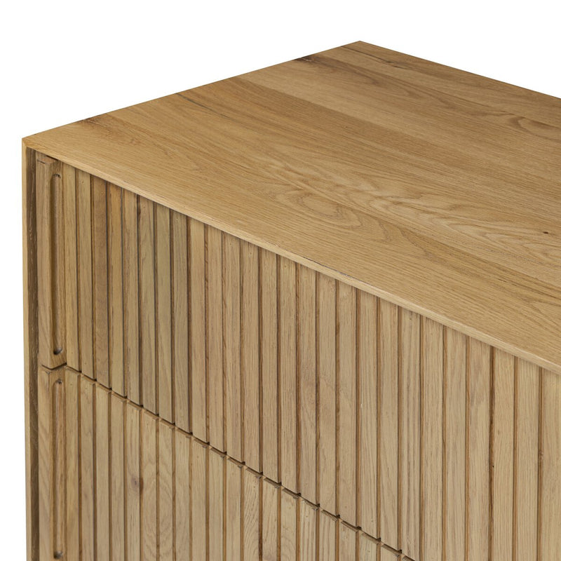 Leo 8 Drawer Dresser - Rustic Light Natural Oak