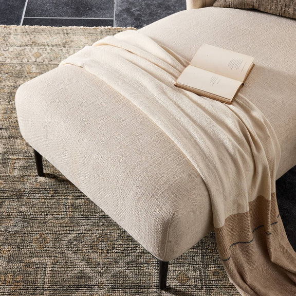 Noel Chaise - Thames Cream