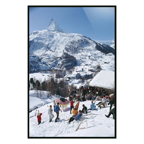 Zermatt Skiing II by Slim Aarons - Black Maple