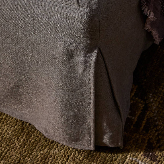 Oasley Slipcover Bed - Savoy Coffee