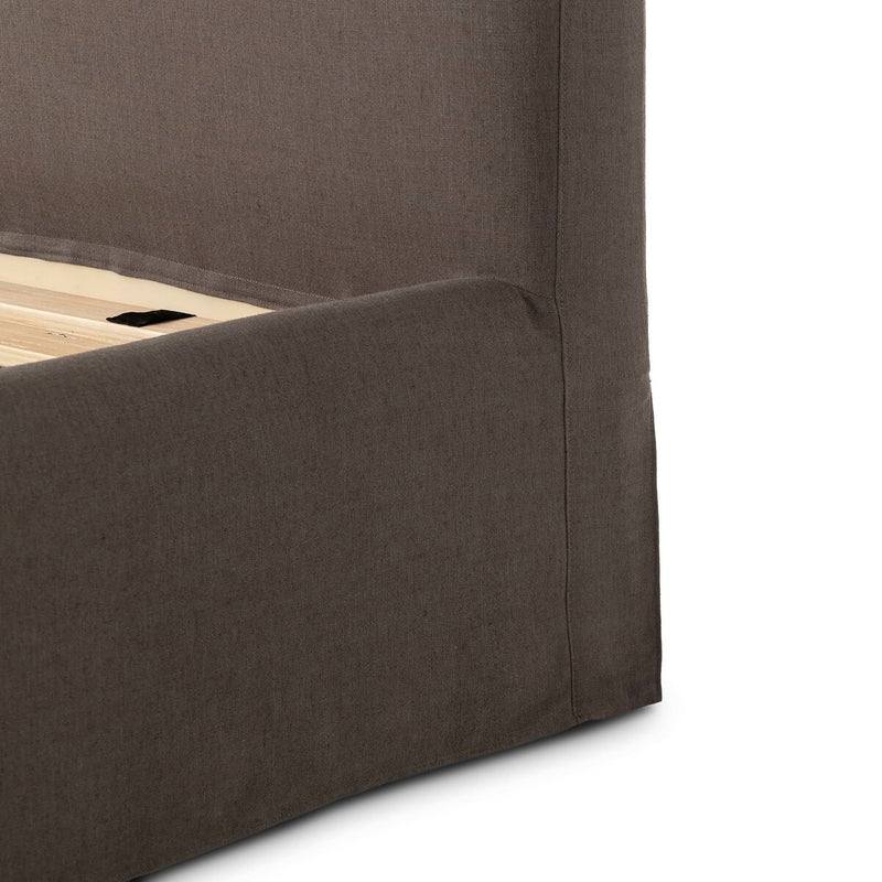 Oasley Slipcover Bed - Savoy Coffee
