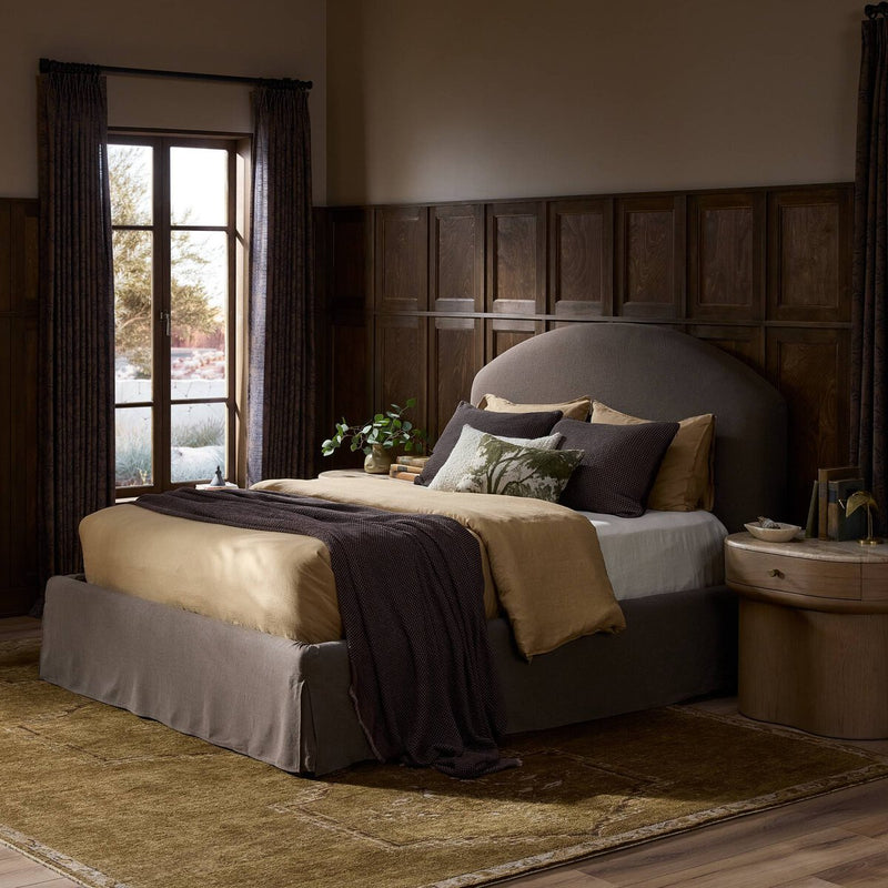 Oasley Slipcover Bed - Savoy Coffee