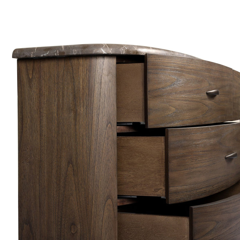 Tovae Dresser