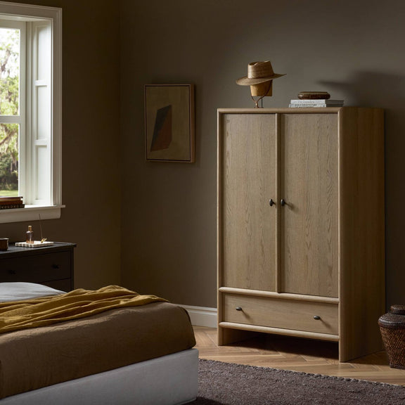 Analisa Armoire