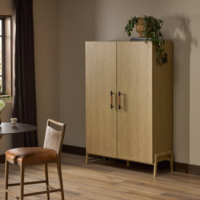 Rosedale Cabinet - Yucca Oak Veneer