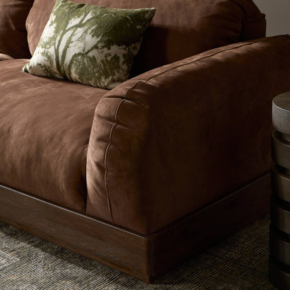 Voller Sofa -96"