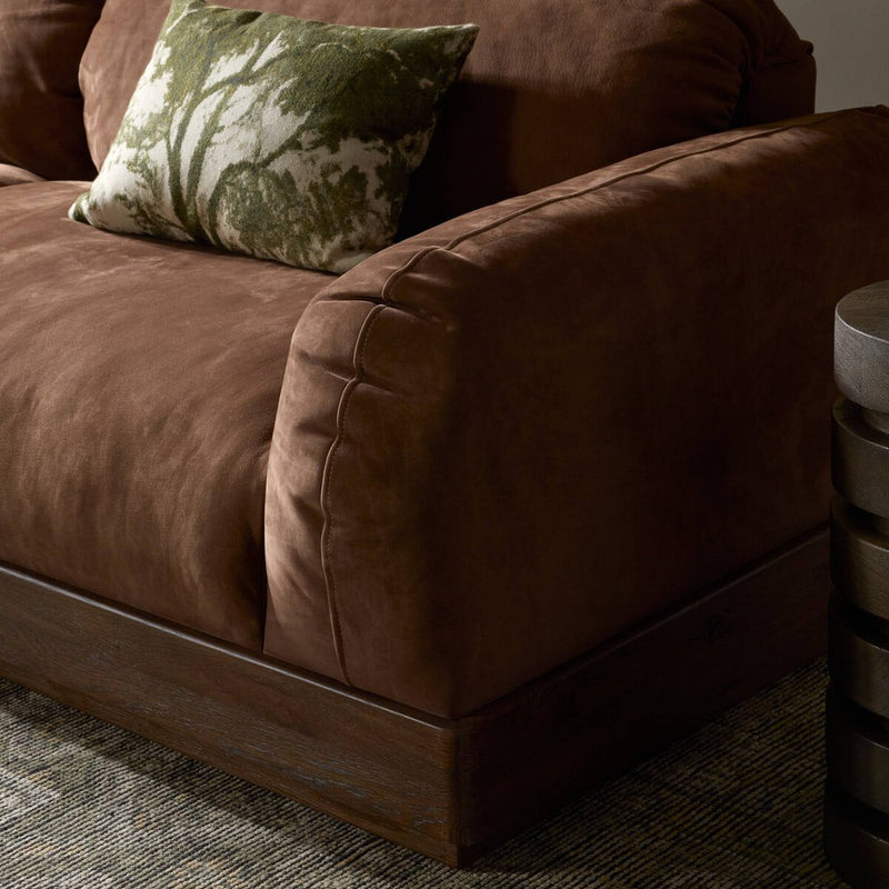 Voller Sofa -96"