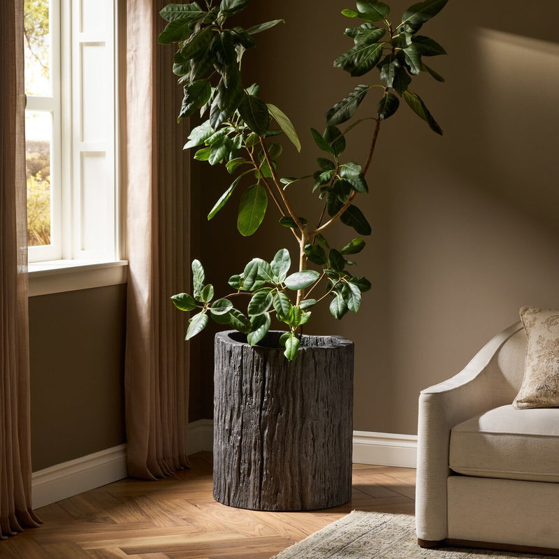 Tarrow Planter - Faux Black Wood