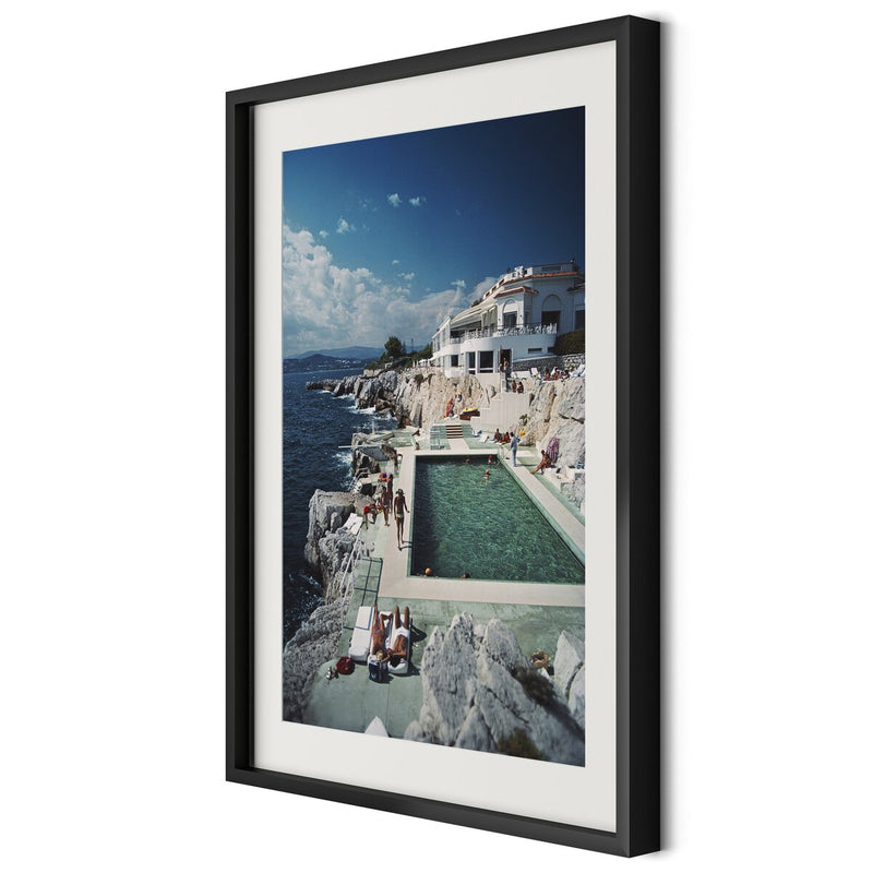 Hotel Du Cap Eden-Roc III by Slim Aarons - 30"X40"