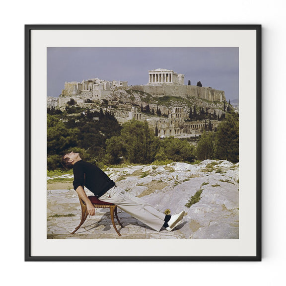 Civilized Snooze by Slim Aarons - 40"X40"