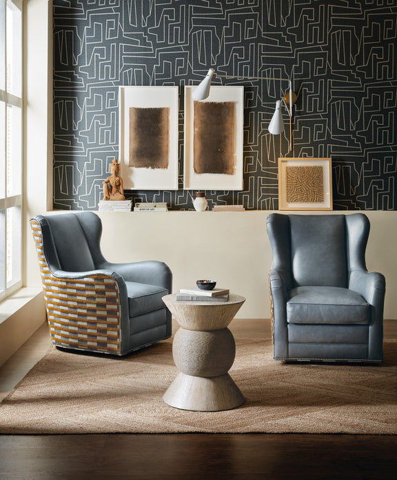 Commerce & Market Round Robin Accent Table