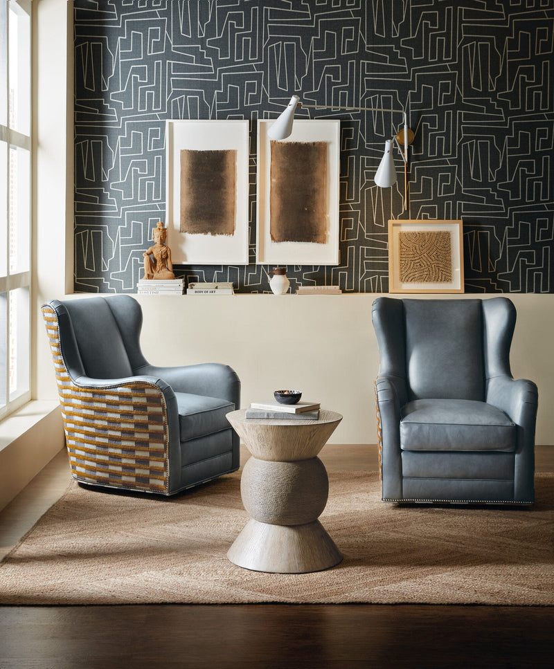 Commerce & Market Round Robin Accent Table