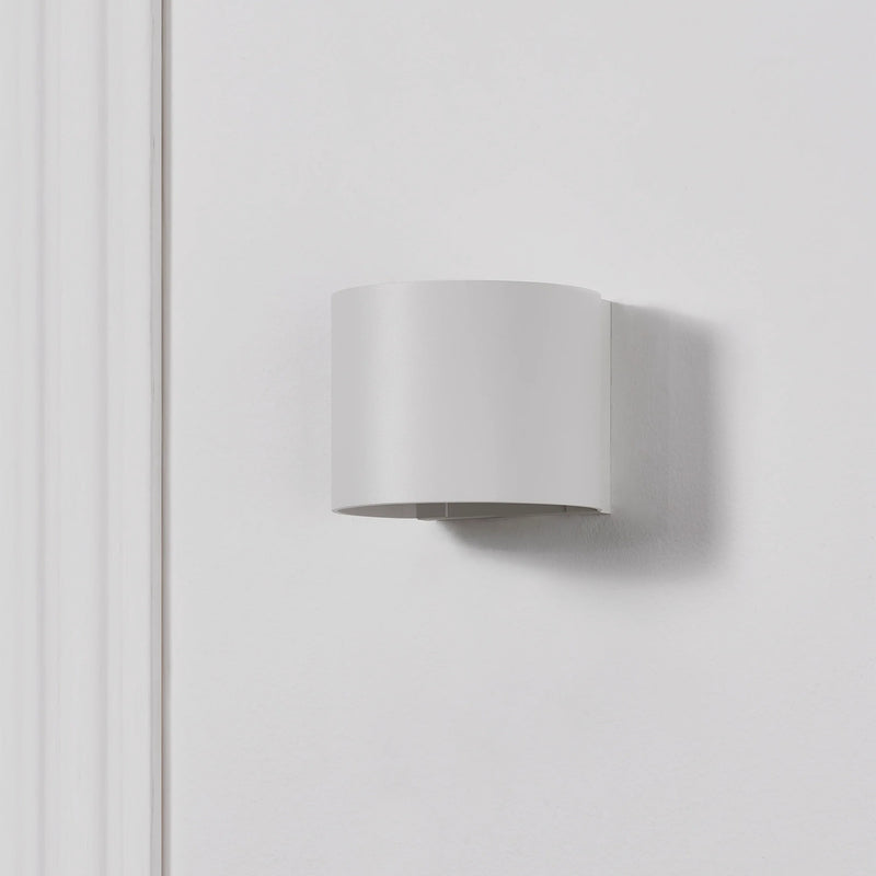 Lark Wall Sconce