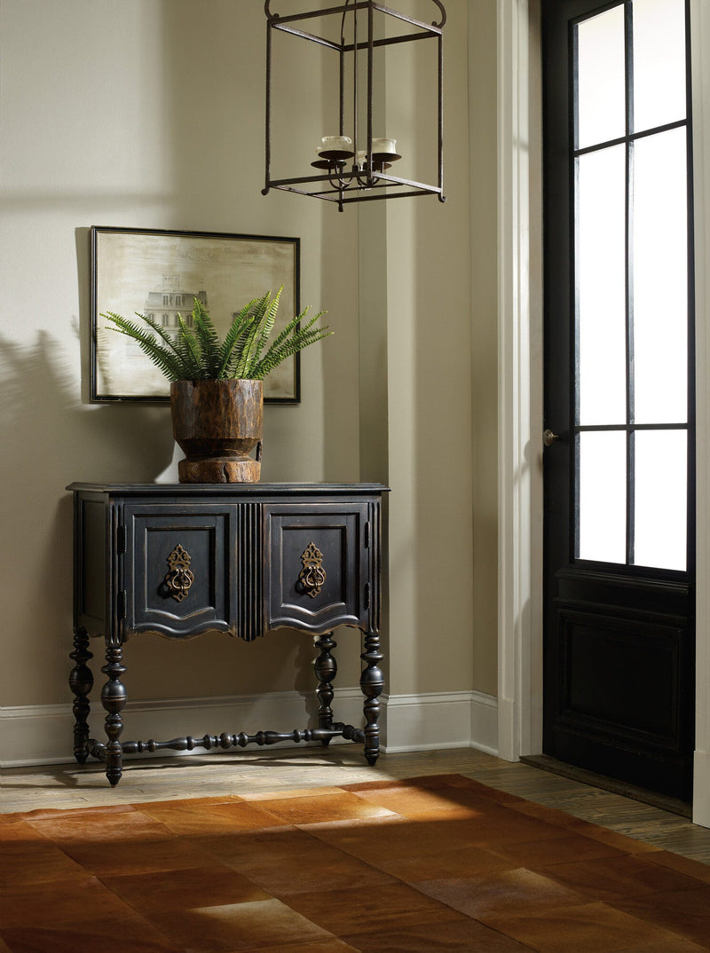 Gallery Chest