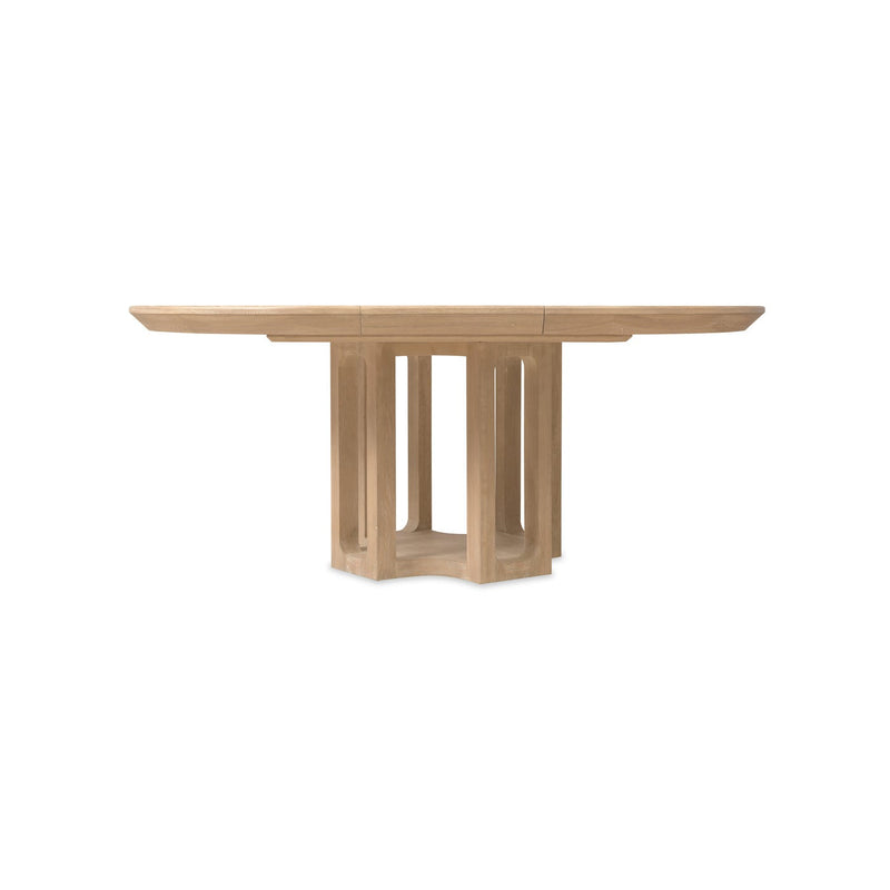 Banyon Bay Round Dining Table with One 18-inch Leaf