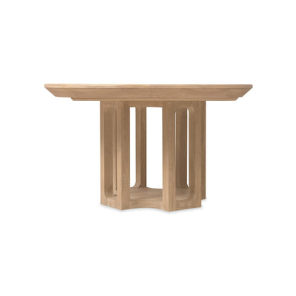 Banyon Bay Round Dining Table with One 18-inch Leaf